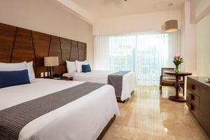 The Deluxe Ocean Front Room at Crown Paradise Golden Resort 