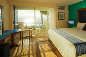 The Deluxe Ocean Front Room at Crown Paradise Golden Resort 